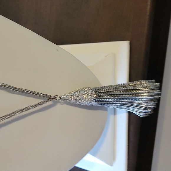 2/40 jewellry. Silver necklace with glitter and tassels - Picture 3 of 5